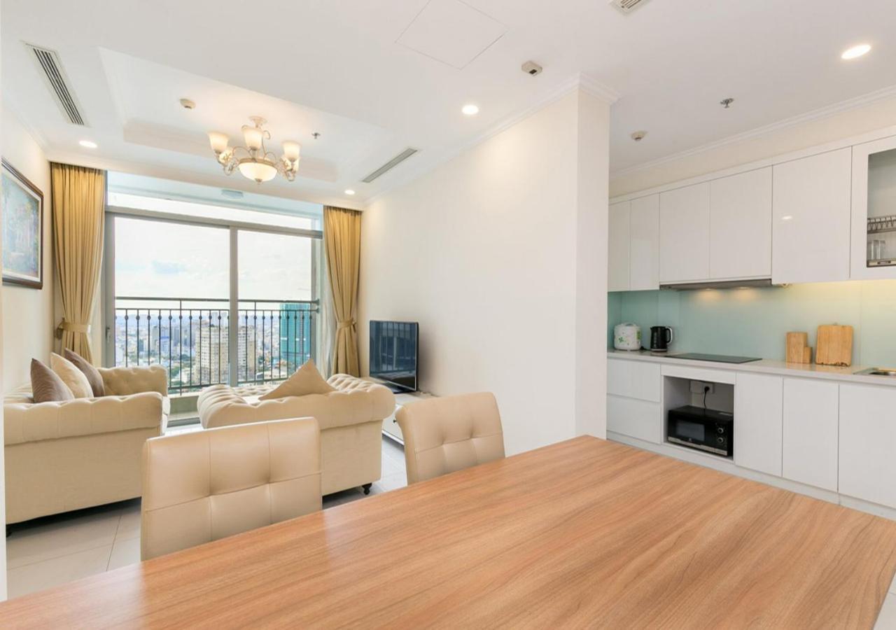 Апартаменты Landmark Plus Central Park Vista Хошимин Экстерьер фото