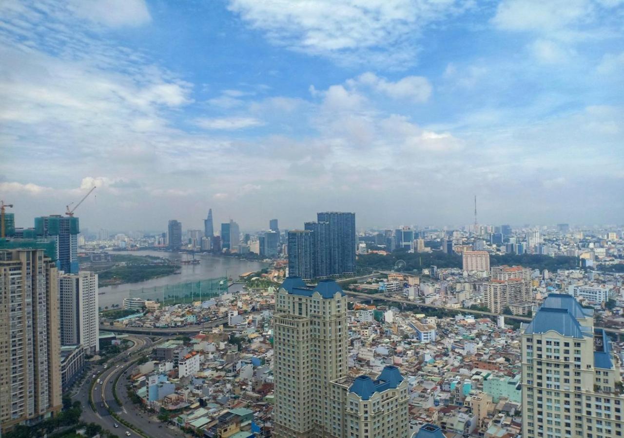 Апартаменты Landmark Plus Central Park Vista Хошимин Экстерьер фото