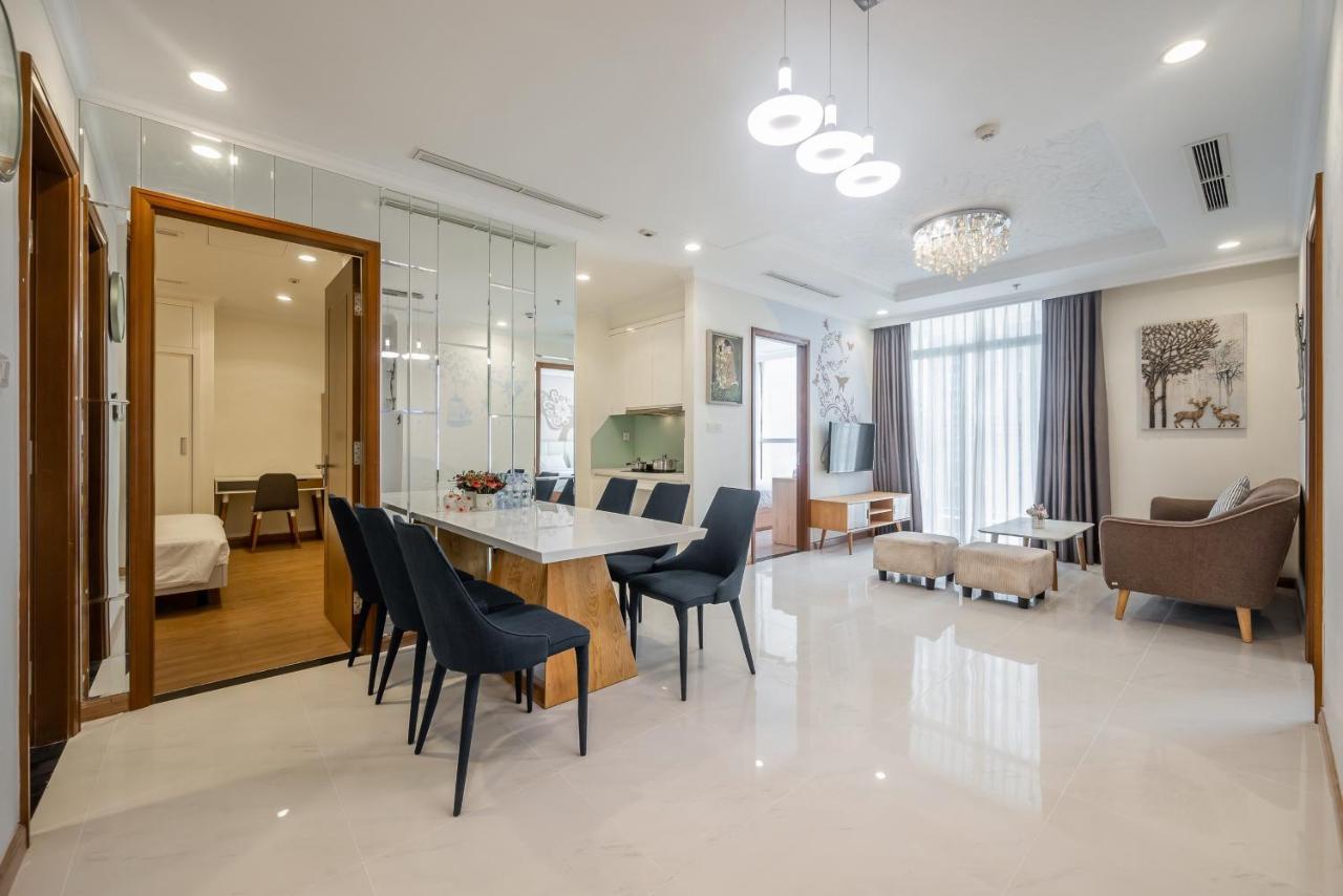 Апартаменты Landmark Plus Central Park Vista Хошимин Экстерьер фото