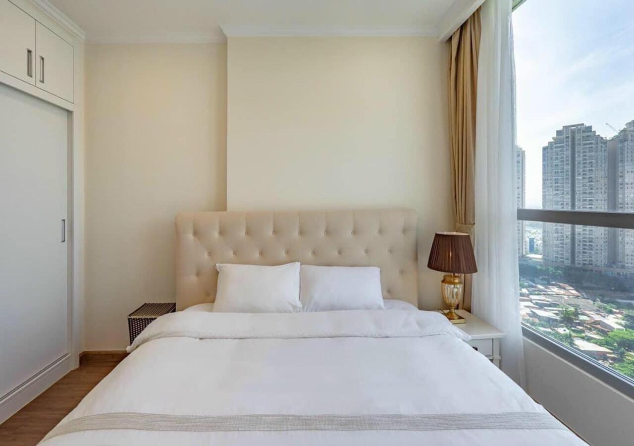 Апартаменты Landmark Plus Central Park Vista Хошимин Экстерьер фото